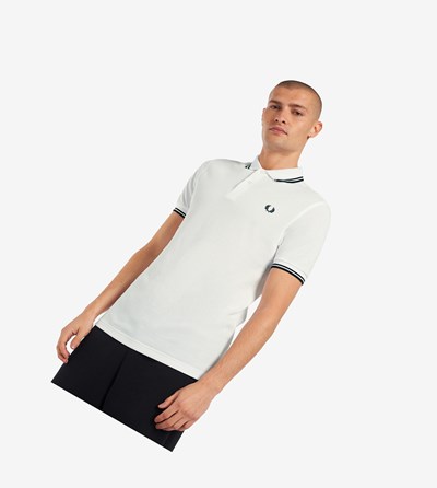 White / Black Fred Perry M3600 Men's Polo Shirts | BIHPV-6512