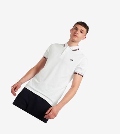 White / Light Red / Navy Fred Perry M3600 Men's Polo Shirts | ZBQAV-5361