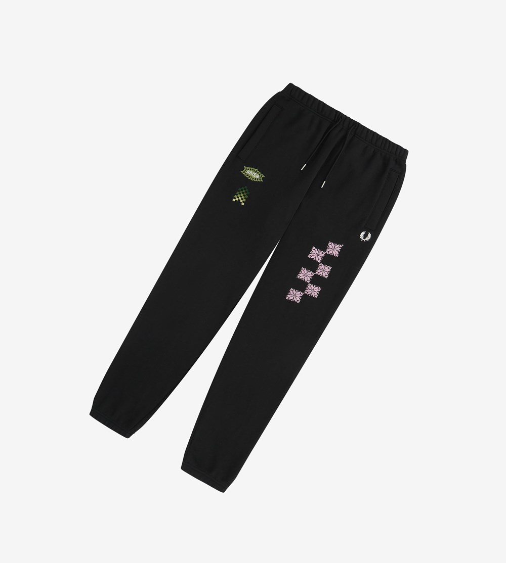 Black Fred Perry Adish Embroidered Sweatpants Men's Trousers | HMTXQ-9256