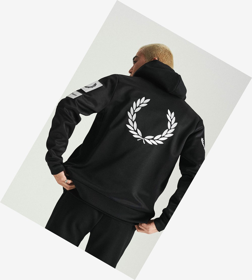 Black Fred Perry Badge Detail Men's Track Jacket | HVFNI-8397