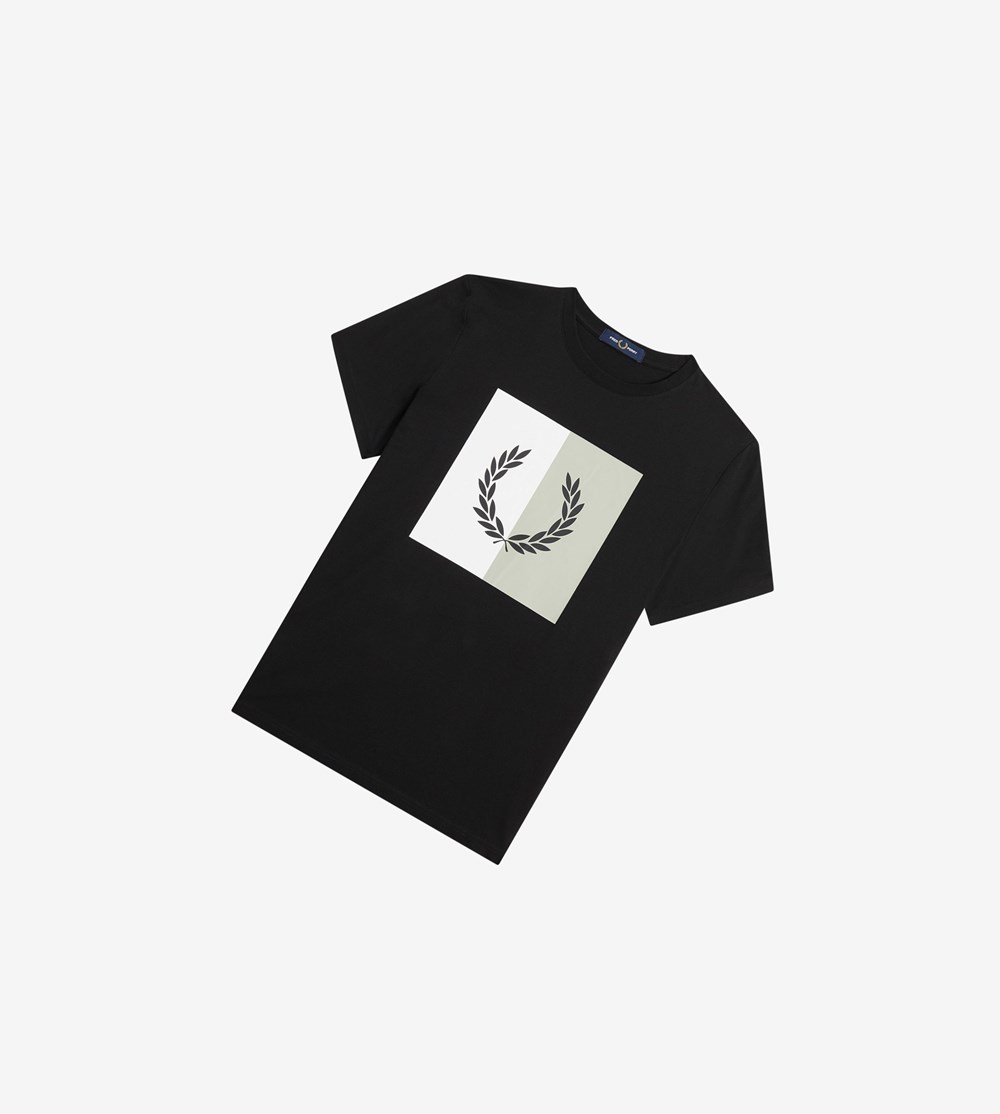 Black Fred Perry Laurel Wreath Graphic Men\'s T Shirts | GIHVE-2760