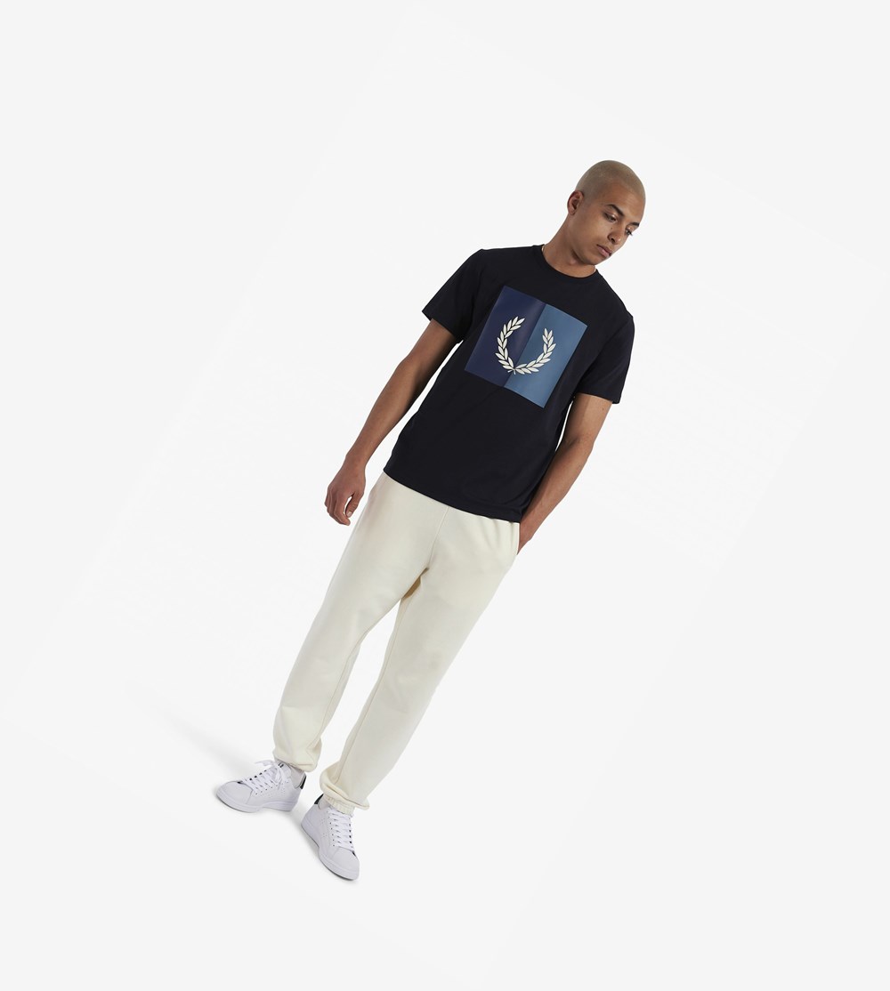 Black Fred Perry Laurel Wreath Graphic Men's T Shirts | QSPMJ-0382