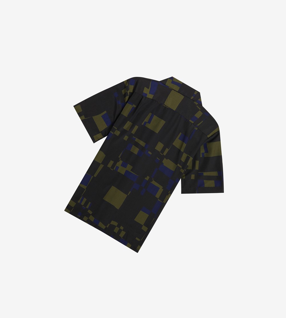 Black Fred Perry Printed Revere Collar Men's Shirts | JCRZL-3784