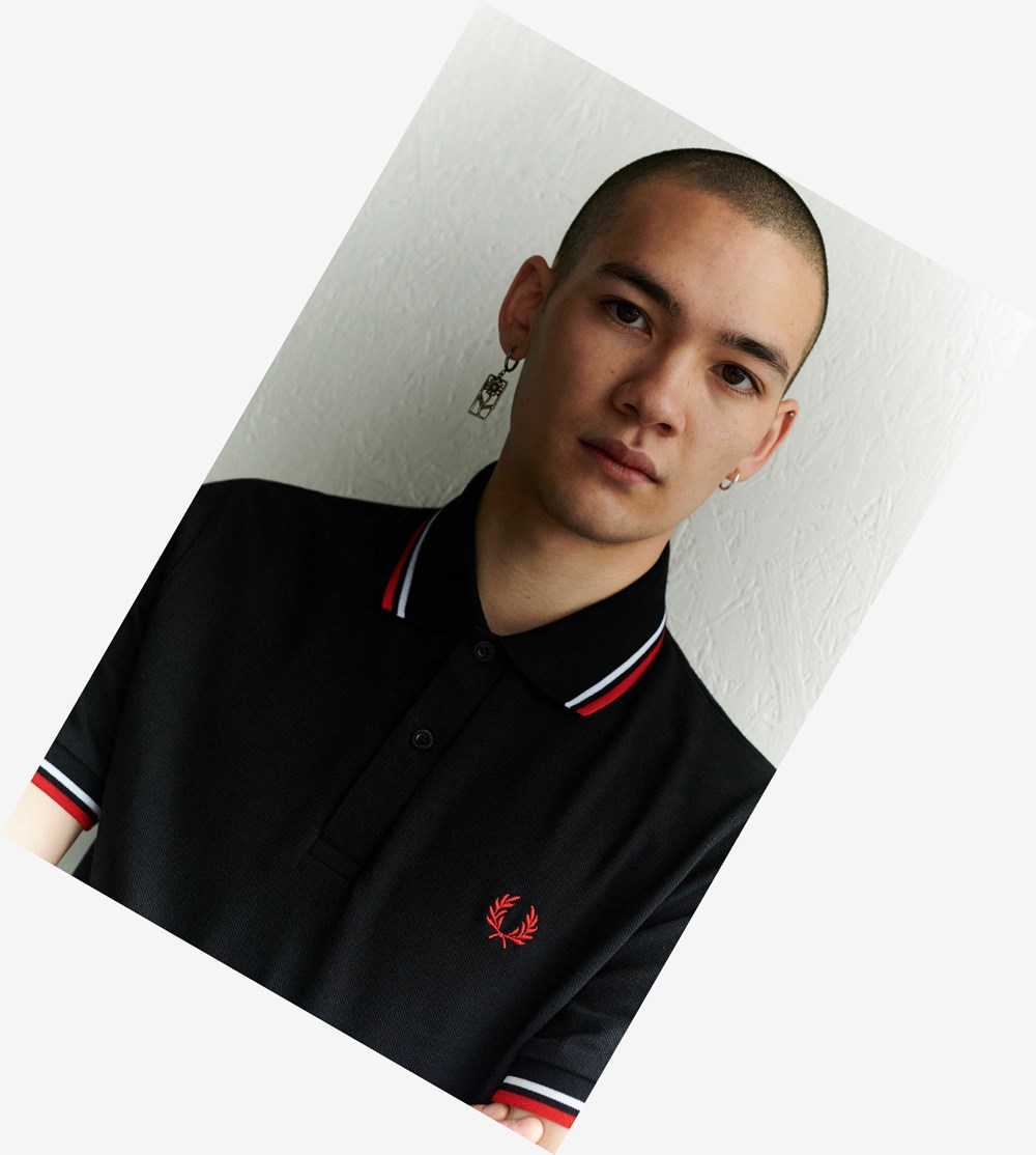 Black / White / Light Red Fred Perry M12 Men's Polo Shirts | NEMRI-9328