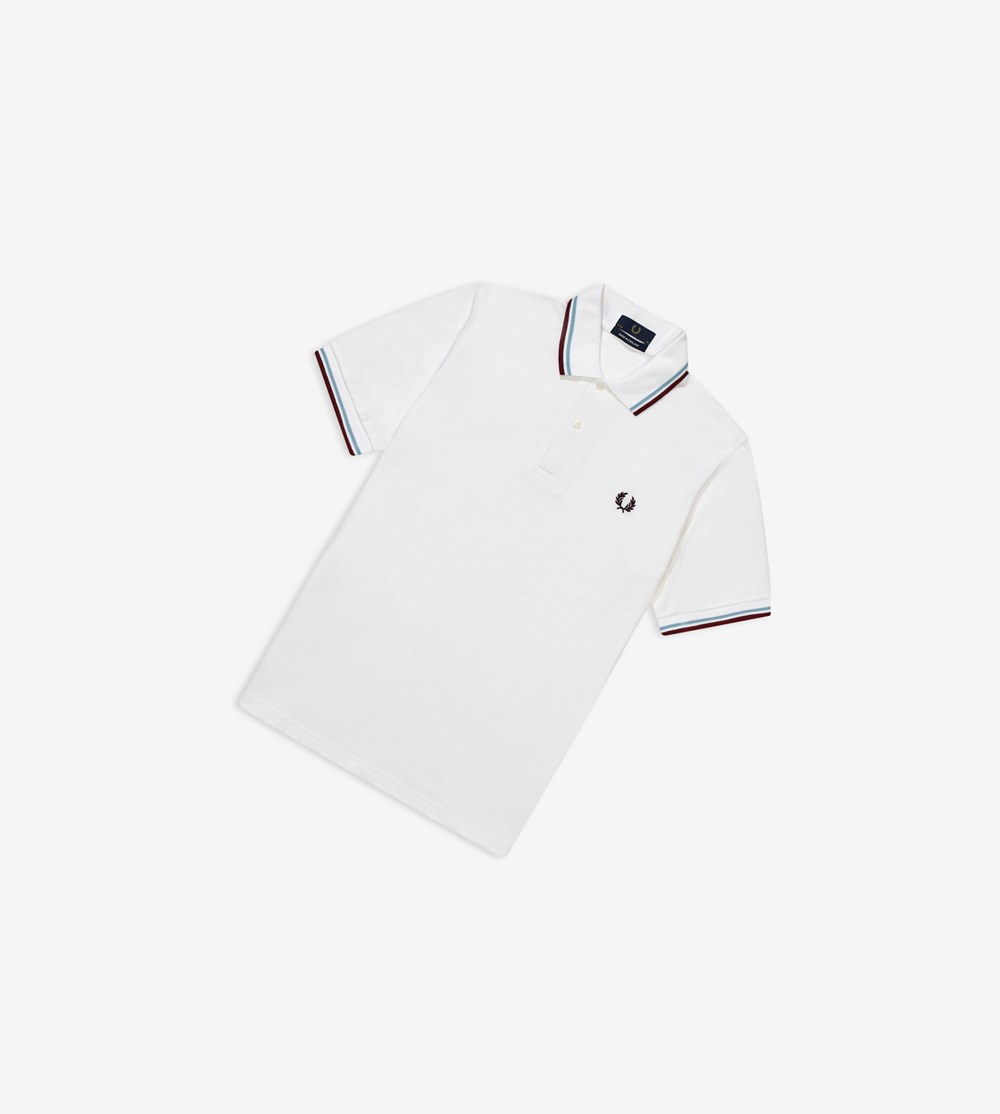 White / Burgundy Fred Perry M12 Men's Polo Shirts | GDJUF-8431