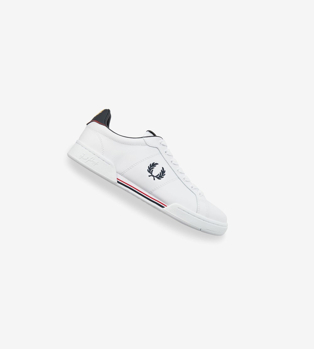 White Fred Perry B722 Men\'s Sneakers | ELVBD-8196