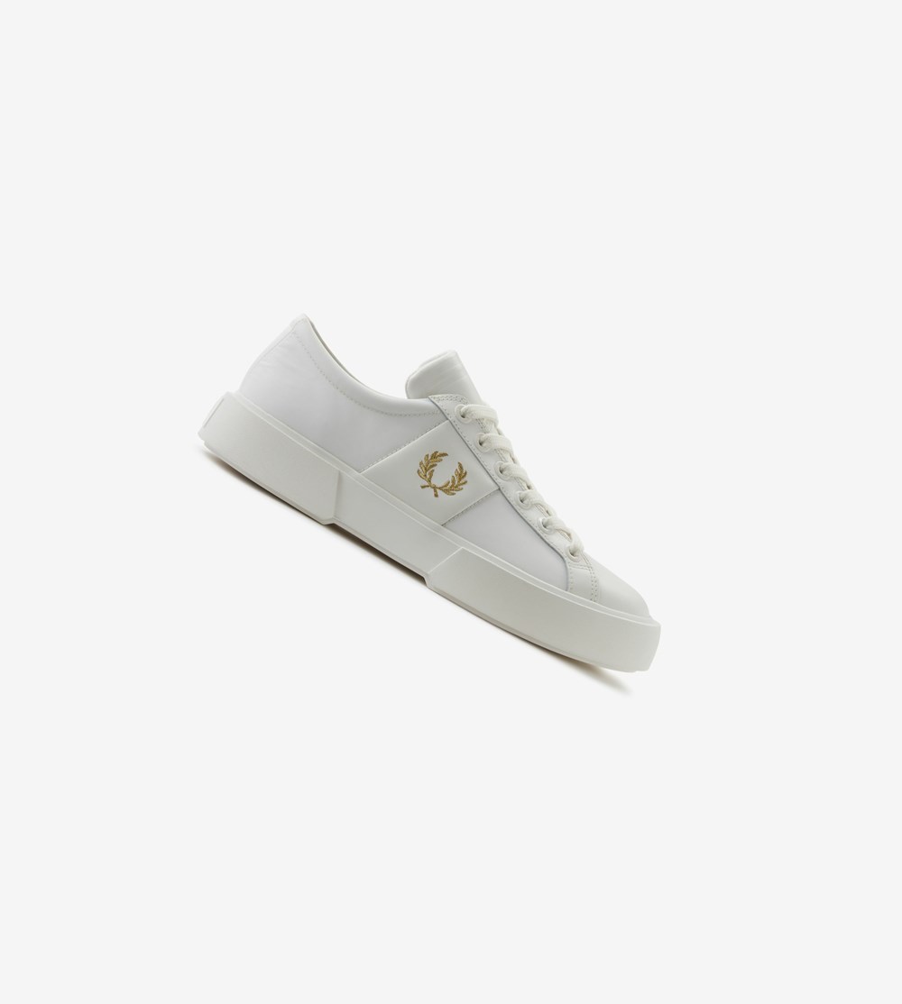 White / Metal Gold Fred Perry Exmouth Men\'s Sneakers | JMSVB-0694